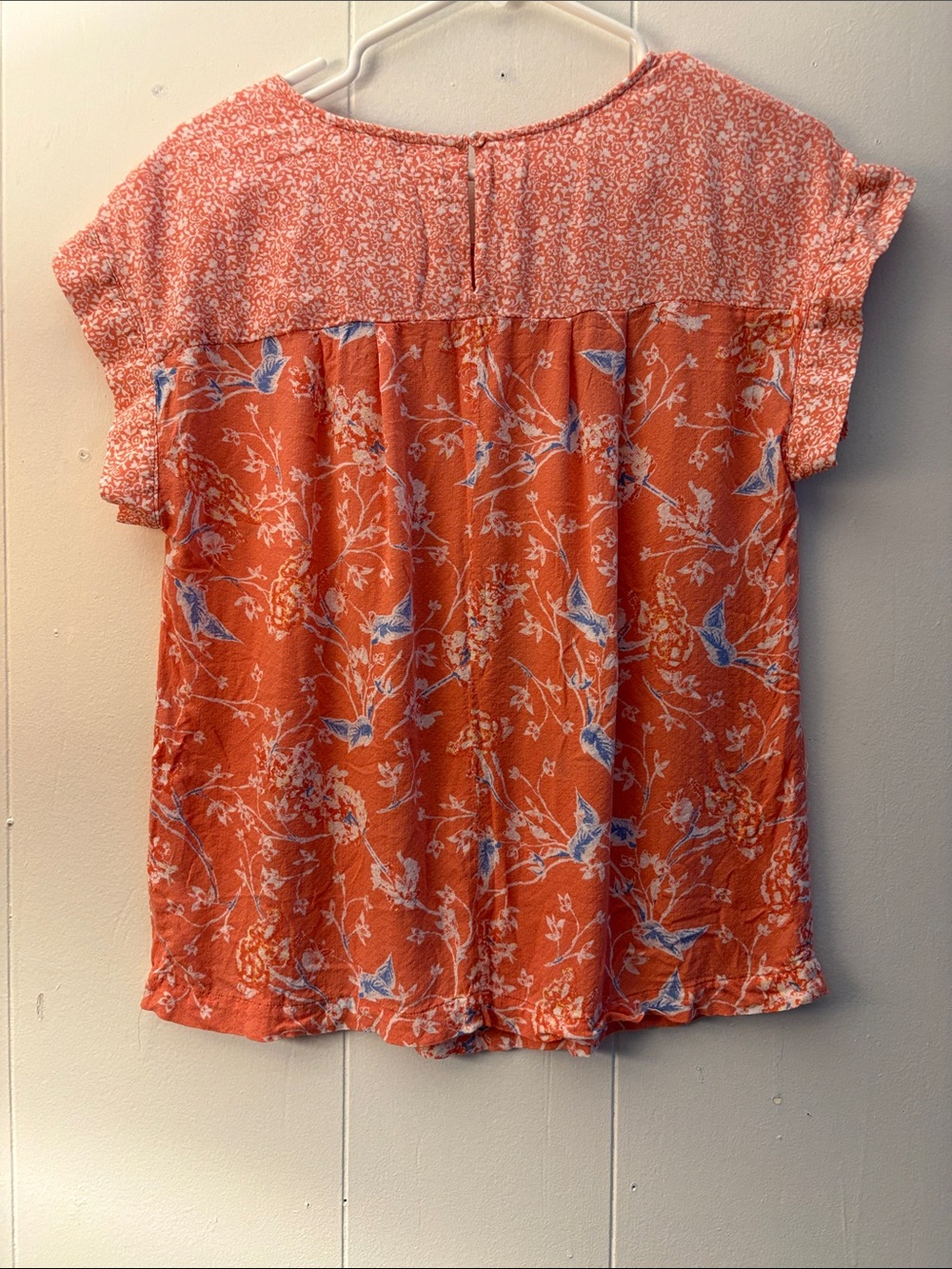 DR2 Coral Floral & Bird Short Sleeve Blouse - Picture 5 of 6